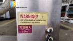Envasadora de l�quidos pneum�tica em inox semi-autom�tica com dois bicos Y&G Packing Machinery