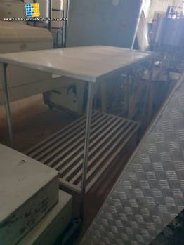 Mesa em a�o inox