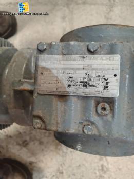 Motoredutor SEW-EURODRIVE trif�sico 2,2 kW
