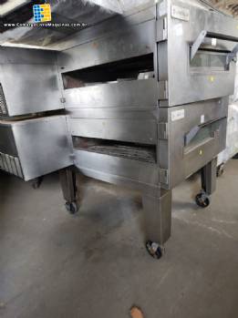 Forno industrial de esteira em ao inox  gs Lincoln para pizzas esfiras