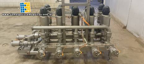 Manifold cluster de v�lvulas sanit�rias em inox Alfa Laval / Tetra Pak para latic�nios leite l�cteos bebidas