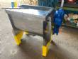 Misturador em inox horizontal de p�s Bravaeco 200 litros