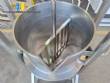 Tacho cozinhador encamisado a g�s basculante em inox 100 litros