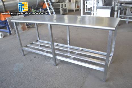 Mesa de a�o inox 700 mm x 2000 mm
