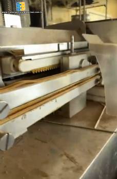 Embutideira Handtmann VF 520 e retorcedor Handtmann 242 com ganchos suspens�o completa