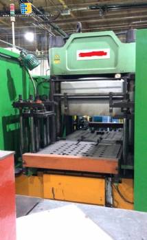 Prensa � v�cuo hidr�ulica para vulcaniza��o de borrachas Pan Stone 250 toneladas 3RT