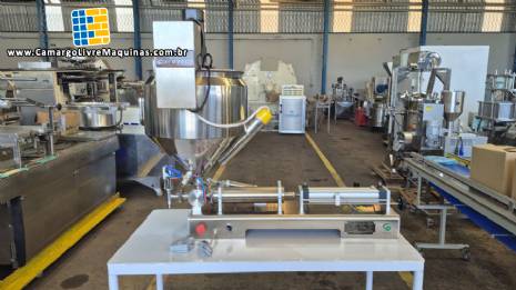 Envasadora em inox de bancada semi autom�tica para pastoso com funil com misturador e aquecimento encamisado Cetro