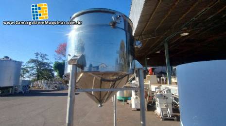 Tanque misturador encamisado em inox 1800 litros