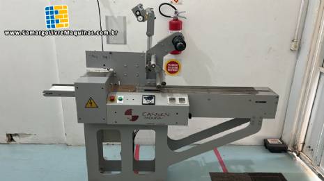 Embaladora flow pack Cassan Máquinas CSS 60 FC Embaladora flow pack Cassan Máquinas CSS 60 FC