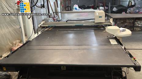 Máquina de corte por faca para tecidos têxtil Science Technology Máquina de corte por faca para tecidos têxtil Science Technology