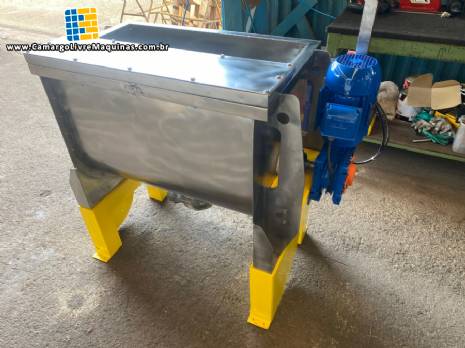 Misturador em inox horizontal de pás Bravaeco 200 litros Misturador em inox horizontal de pás Bravaeco 200 litros