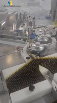 Rotuladora para frasco ampola injetável gotas 24.000 frascos hora Bausch ano 2026 Rotuladora para frasco ampola injetável gotas 24.000 frascos hora Bausch ano 2026